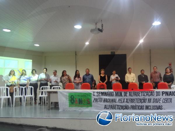 Floriano sedia I Seminário Municipal do Programa Nacional da Alfabetização na Idade Certa