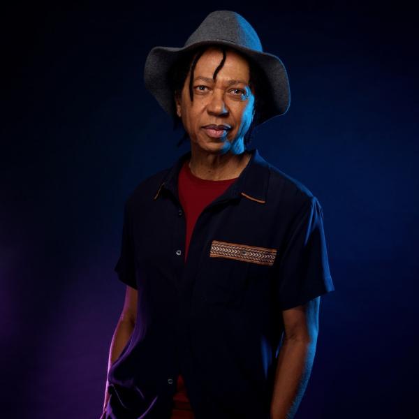 Em prêmio, Djavan aponta Angela Maria, Dalva de Oliveira e Ella Fitzgerald como bases do canto do ar