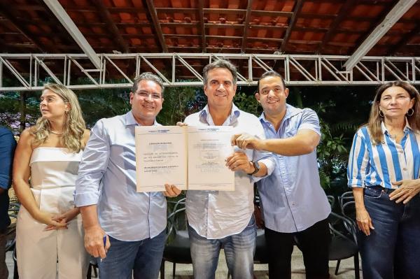 Ciro Nogueira é destaque por garantir investimentos e prefeito reforça importância de sua reeleição