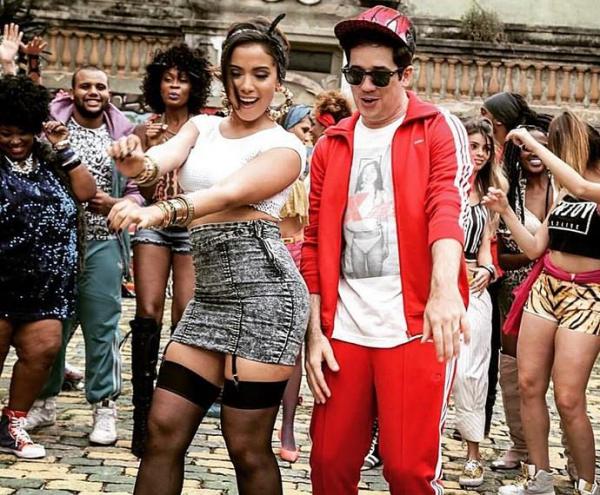 Anitta com Jota Quest, Luan Santana, Caetano Veloso e outros feats de que talvez você não se lembre