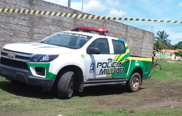 Jovem é morto por casal próximo à Praia do Coqueiro, em Luís Correia, litoral do Piauí