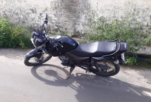 Motocicleta utilizada em assalto é apreendida pela Polícia