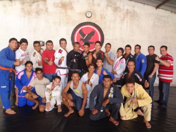 Lutador de MMA, Massaranduba, participa de semin&aacute;rio em Floriano.(Imagem:FlorianoNews)