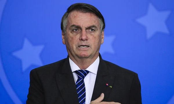 Bolsonaro diz que e-mail para a posse de Trump, questionado por Moraes, já é o convite formal