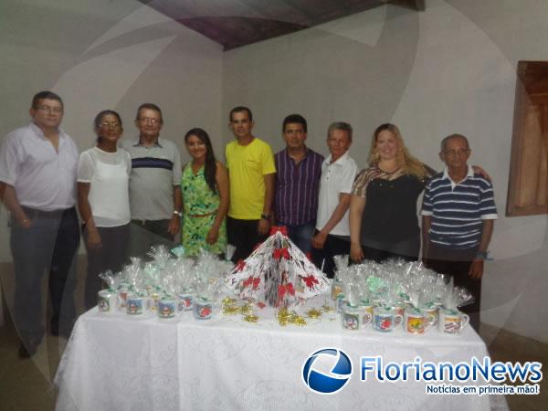 Nova diretoria toma posse na Associação de Moradores do Bairro Irapuá II.(Imagem:FlorianoNews)
