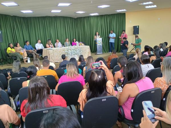 Secretaria Municipal de Saúde de Floriano homenageia Enfermeiros e Técnicos de Enfermagem(Imagem:FlorianoNews)