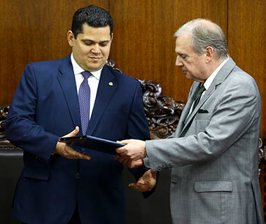 Relatório da reforma da Previdência será lido hoje na CCJ