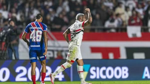 Luciano comemora gol do S&atilde;o Paulo contra o Bahia.(Imagem:Anderson Lira)