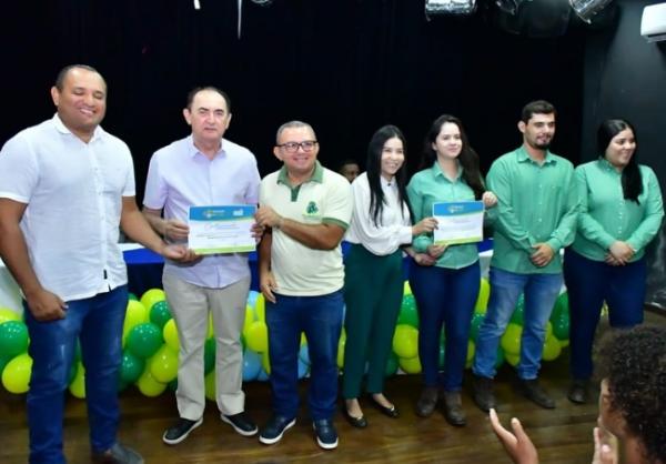 Prefeitura de Floriano premia participantes e parceiros dos Projetos Ambientais 2024(Imagem:Secom)