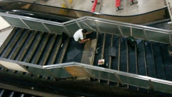  No Terminal Governador L&uacute;cido Portela, em Teresina, todo o piso de borracha flex&iacute;vel nas escadas foi substitu&iacute;do. (Imagem:Ascom Suparc)