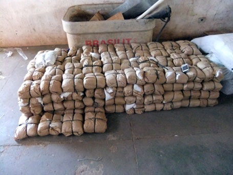 PRF apreende três toneladas de explosivos na divisa com Pernambuco