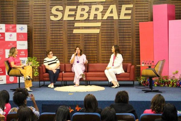 Secretária das Mulheres debate empreendedorismo feminino no 4º Fórum Mulheres de Negócios