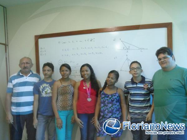 IFPI de Floriano realiza encontro e entrega medalha para aluna de Floriano.