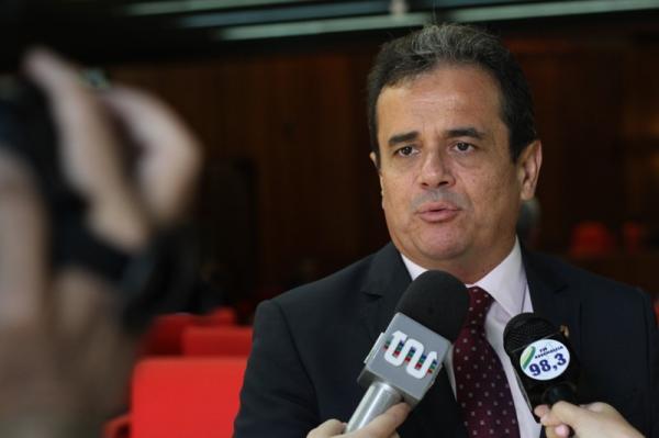 Deputado quer extinguir voto secreto para a concessão de cidadania piauiense
