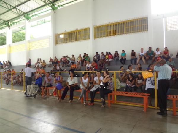 Realizado o sorteio das casas no Conjunto Jos&eacute; Pereira da Silva.(Imagem:FlorianoNews)