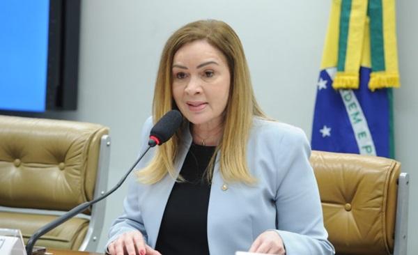 Projeto exige adaptação de provas e concursos para pessoas com autismo
