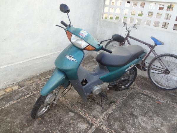 Pol&iacute;cia Miltar apreende motos em blitz.(Imagem:FlorianoNews)