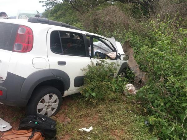 Três pessoas morrem em colisão frontal em trecho da BR-135 no Sul do Piauí
