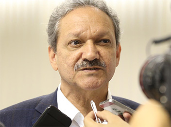 Wilson Brandão não declara voto ao deputado Hélio Isaías