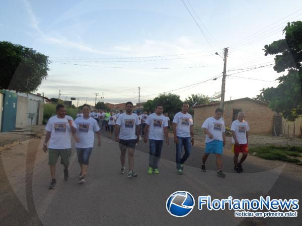 Realizada h&aacute; 30 anos, Caminhada dos Homens aconteceu nesta Sexta-feira Santa.(Imagem:FlorianoNews)