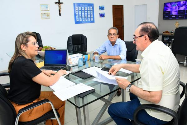 Prefeitura de Floriano entrega PPA 2026-2029 e avança na construção do Orçamento Participativo 2027