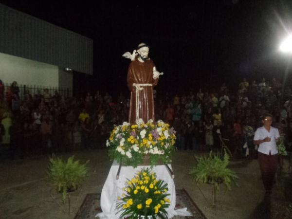 Festejo de São Francisco de Assis é encerrado com santa missa em Floriano