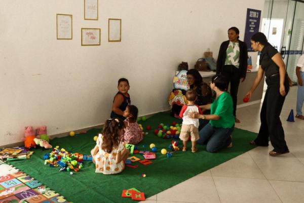 Prefeitura de Floriano e Governo do Estado promovem ação para crianças com a Carretinha da Saúde(Imagem:Secom)