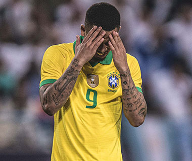 Jesus perde pênalti, Messi faz gol e Argentina bate Brasil