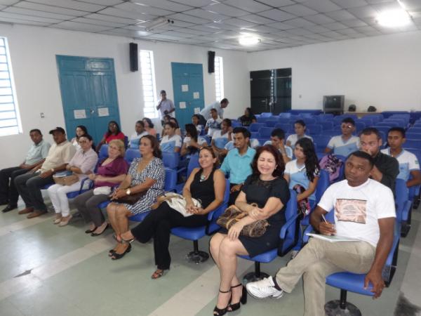 Rotary Club realizou debate sobre a VII Conferência da Juventude