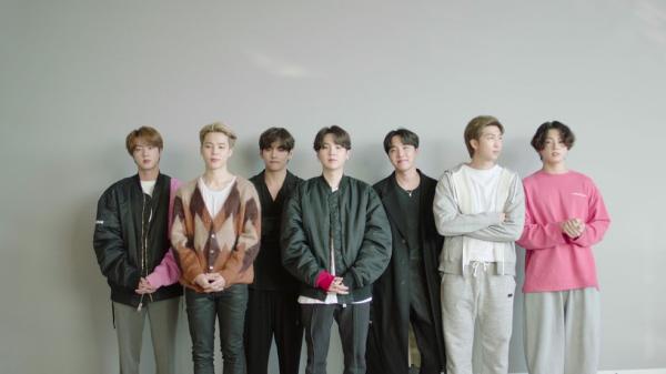 A emenda na Lei do Serviço Militar foi concebida para proporcionar exceções para mega-astros de K-pop que melhoram o status cultural do país e fortalecem a economia. A Coreia do S(Imagem:Reprodução)