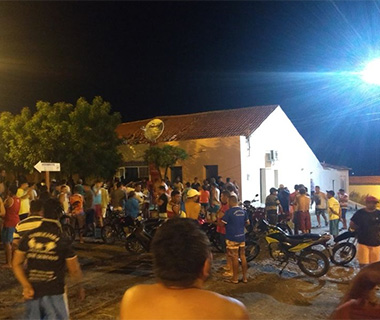 Quadrilha explode caixa no interior do Piauí e foge ao ouvir tiros da polícia