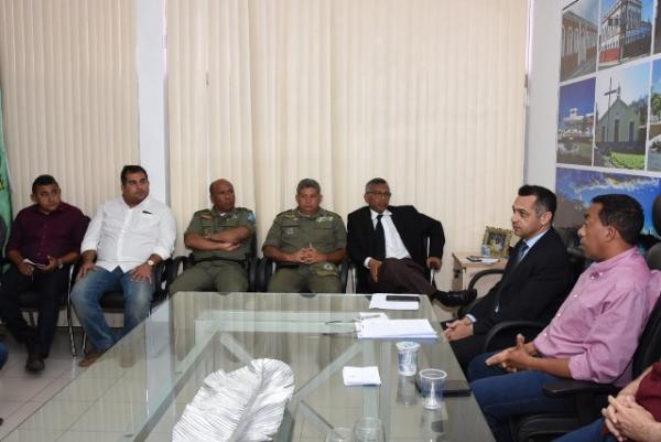  Prefeitura Municipal promove reuni&atilde;o com entidades competentes para discurtir seguran&ccedil;a p&uacute;blica.(Imagem:SECOM)