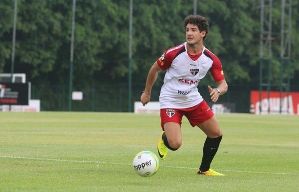 Para segurar Pato, São Paulo já pensa em abrir os cofres em janeiro