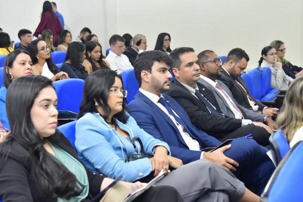  Parlamentares representam C&acirc;mara Municipal no F&oacute;rum de Direito Trabalhista em Floriano(Imagem:CMF)