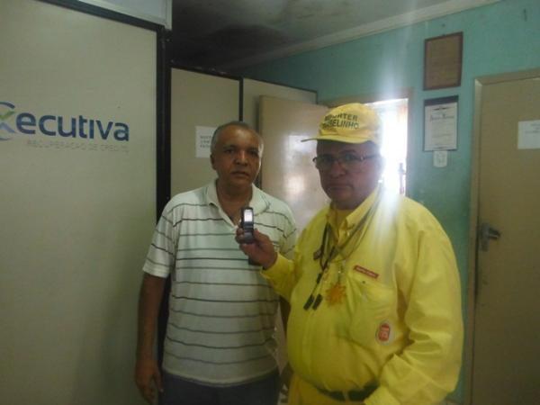 Dogival Oliveira e Rep&oacute;rter Amarelinho.(Imagem:FlorianoNews)