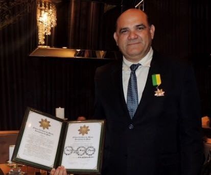 Medico Dr. José Wellington recebe Medalha do Mérito Renascença
