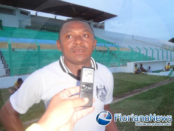 Cori-Sabb&aacute; intensifica treinos para quebrar tabu diante do Parnahyba.(Imagem:FlorianoNews)