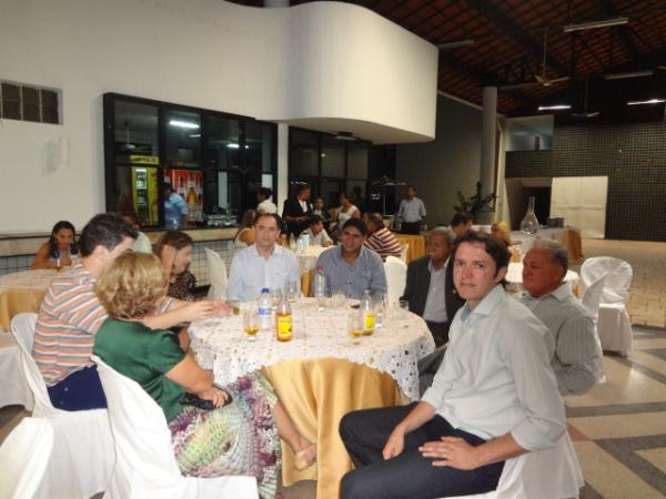 Empres&aacute;rios florianenses participam de confraterniza&ccedil;&atilde;o.(Imagem:FlorianoNews)