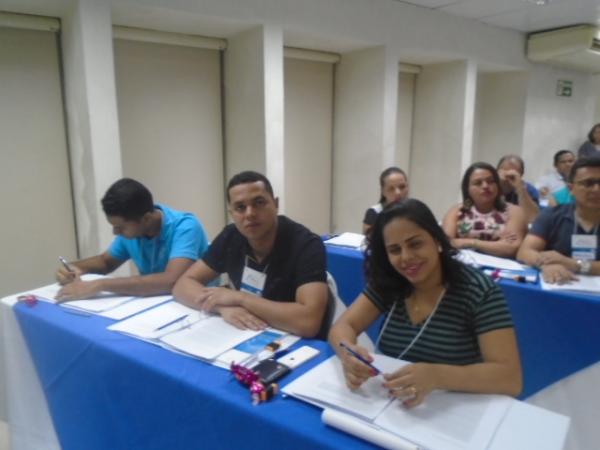 Floriano sedia capacita&ccedil;&atilde;o do Programa Sebrae Mais.(Imagem:FlorianoNews)
