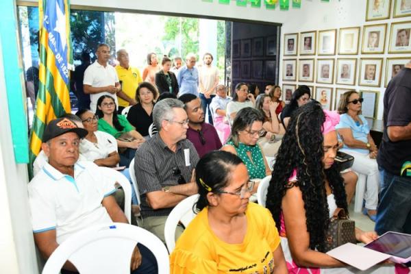 refeitura de Floriano assina ordens de servi&ccedil;o para obras de infraestrutura, lazer e educa&ccedil;&atilde;o no munic&iacute;pio(Imagem:Secom)
