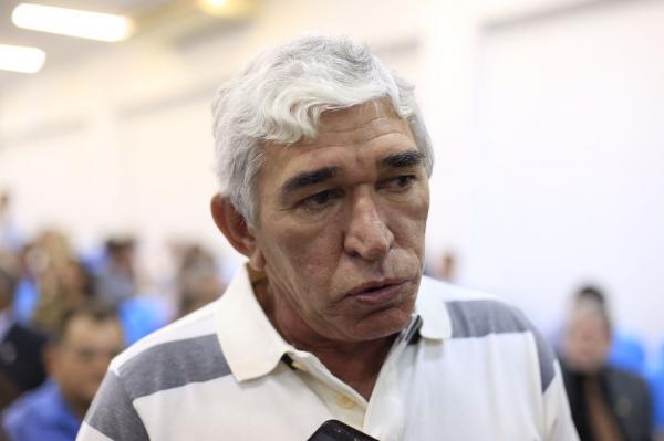 TCE vai julgar denúncia de vereador contra prefeito Luiz Menezes