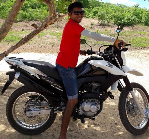 Motocicleta de Agente de Endemias é tomada de assalto em Floriano