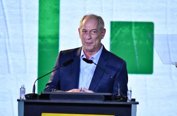 Ciro Gomes, pr&eacute;-candidato &agrave; Presid&ecirc;ncia pelo PDT.(Imagem:ANTONIO MOLINA/FOTOARENA/FOTOARENA/ESTAD&Atilde;O CONTE&Uacute;DO)
