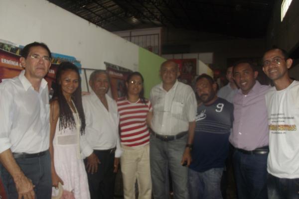 Lan&ccedil;ado o projeto Hist&oacute;rias Centrais no Mercado P&uacute;blico de Floriano.(Imagem:FlorianoNews)