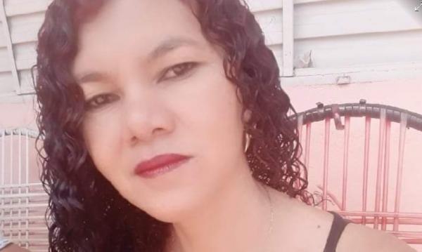 Mulher é encontrada morta em cama e suspeito é preso na mesma residência