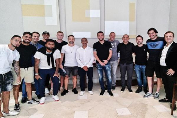 Jogadores se reúnem com Romário após protestos contra nova Lei Geral do Esporte