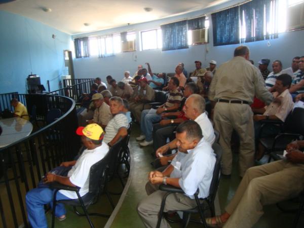 Funcion&aacute;rios da FUNASA de Floriano em Assembl&eacute;ia (Imagem:Amarelinho)