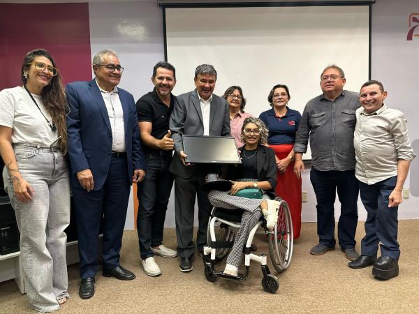 Seid e Banco do Nordeste entregam equipamentos para entidades que atendem pessoas com deficiência