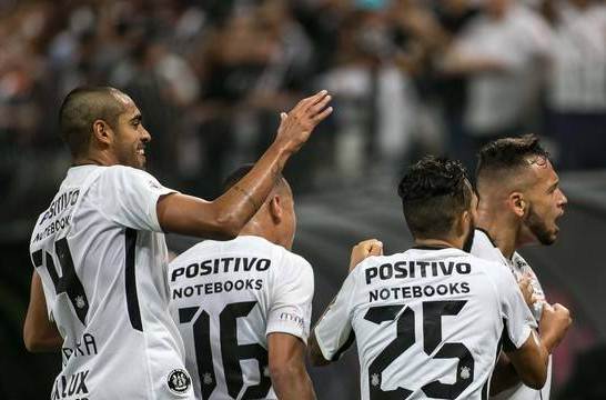 Corinthians prega tranquilidade para evitar crise durante a Copa