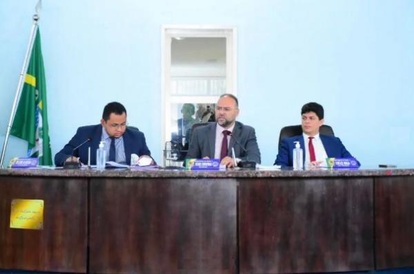 Começa na Câmara Municipal de Floriano o trabalho legislativo referente a junho